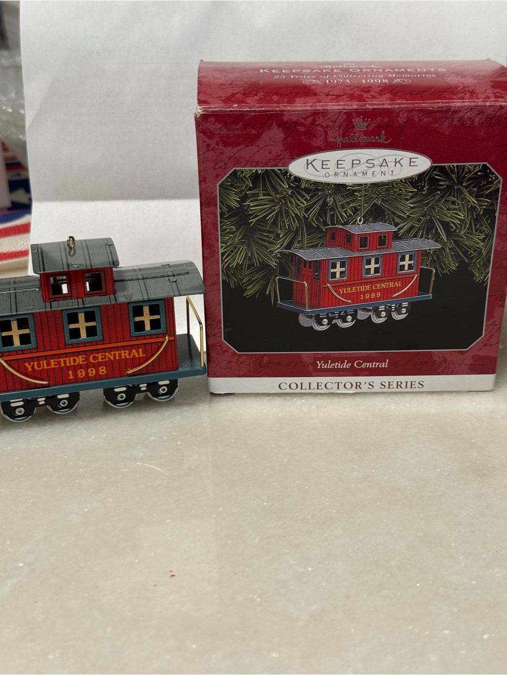 YULETIDE CENTRAL Red Caboose #5 Pressed Tin Hallmark Ornament QX6373 1998